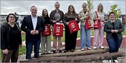 Fünf neue Auszubildende zur Erzieherin Fünf neue Auszubildende zur Erzieherin