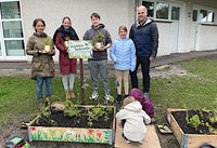 Schlangen hat jetzt eine Insekten-Tankstelle
