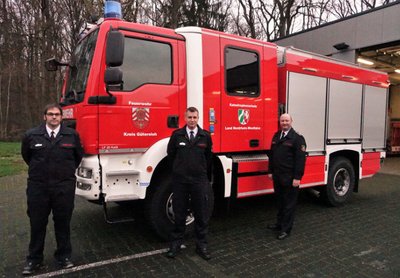 Löschgruppenfahrzeug übergeben Löschgruppenfahrzeug übergeben