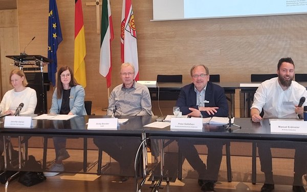 Aufenthaltsrecht und Bürgergeld im Focus
