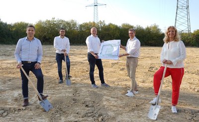 Spatenstich für neue Produktionshalle Spatenstich für neue Produktionshalle