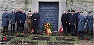 Gedenken vor dem Mahnmal am Busdorfwall