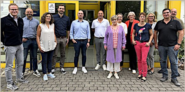 Schule und Wirtschaft in lebendigem Dialog