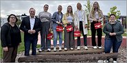 Stadt Delbrück übernimmt fünf Nachwuchskräfte