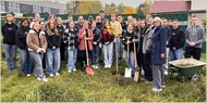 3. Abiturjahrgang pflanzt Baum an Abiturallee