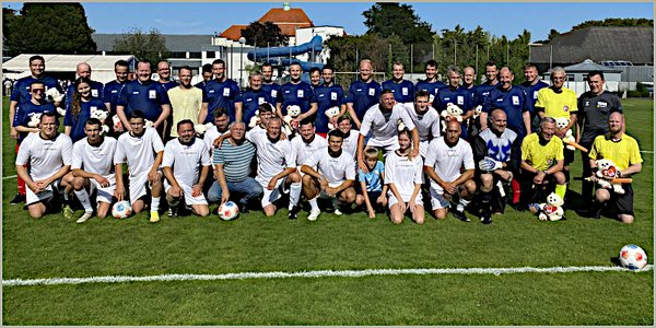 Fußball: Ratauswahl nicht zu bezwingen