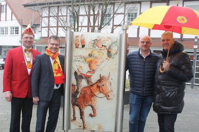 Karnevalsstele erstrahlt im neuen Glanz