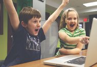 22.000 Rechner an Schulen ausgeliefert