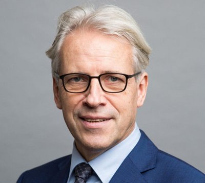 Impfung ist das Ass in unserem Ärmel Impfung ist das Ass in unserem Ärmel