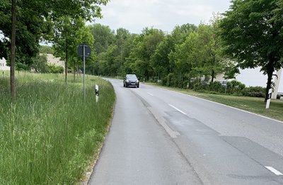 Kreis saniert Straße und Teile des Radweges Kreis saniert Straße und Teile des Radweges