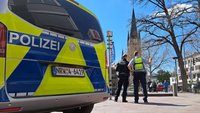 Polizeikräfte in der Innenstadt im Einsatz 