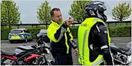 Polizei stellt Airbag-Weste für Motorradfahrer vor