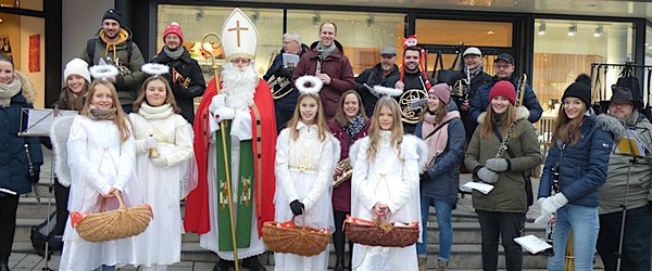 Adventsshopping mit Nikolausbesuch