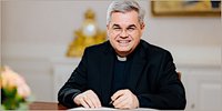 Erzbischof setzt neue Grundordnung in Kraft