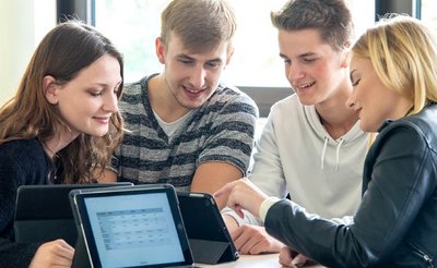 Berufskolleg Halle: Schule mit Innovation Berufskolleg Halle: Schule mit Innovation