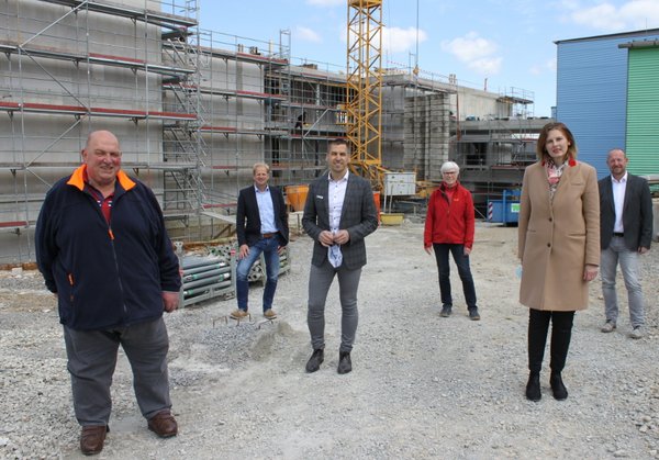 Rohbau für das Oberstufengebäude an der Gesamtschule Büren fertiggestellt