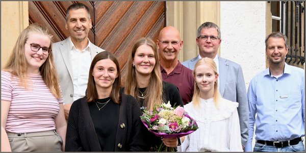 Stadt Büren begrüßt neue Auszubildende
