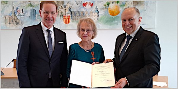 Mit Verdienstkreuz am Bande geehrt