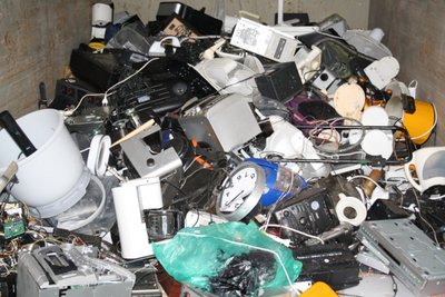 Entsorgung von Elektroaltgeräten oft falsch
