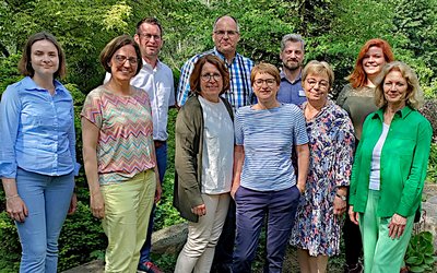 Demenz: Infos für pflegende Angehörige Demenz: Infos für pflegende Angehörige