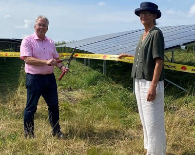 PV-Anlage auf Deponie fertig gestellt PV-Anlage auf Deponie fertig gestellt