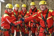 Höhenretter der Feuerwehr üben im Hohen Dom Höhenretter der Feuerwehr üben im Hohen Dom