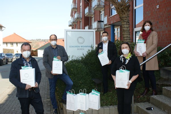 Maskenspende für SchülerInnen in Büren