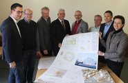 Fachbereichsleiterinnen und Fachbereichsleiter sowie Bürgermeister Werner Peitz favorisieren den Bau eines neuen Rathauses. 