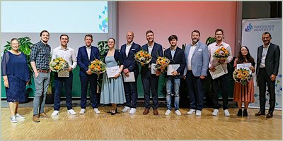 Absolventen der Universität feierlich verabschiedet