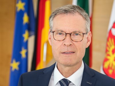 Adenauer fordert bundesweite die 2G-Regel im Freizeitbereich