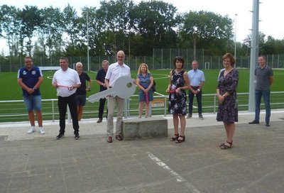 Mit Elektroautos zu Einsätzen in der Pflegeschule Mit Elektroautos zu Einsätzen in der Pflegeschule