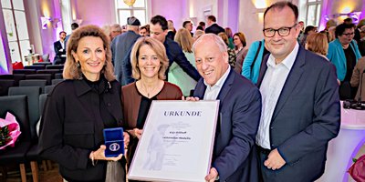 Anja Böllhoff für ihr Engagement geehrt Anja Böllhoff für ihr Engagement geehrt