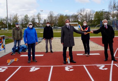 Bürgermeister übergibt Staffelstab Bürgermeister übergibt Staffelstab
