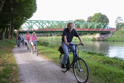 Am Rhein-Herne-Kanal entlang Am Rhein-Herne-Kanal entlang