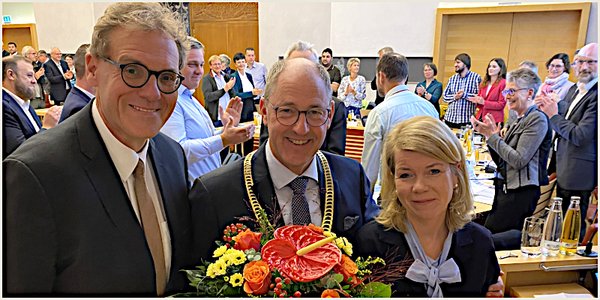 Stefan-Oliver Strate als Bürgermeister vereidigt