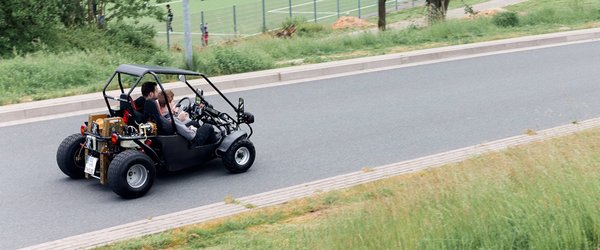 Studenten rüsten Buggy auf Elektroantrieb um