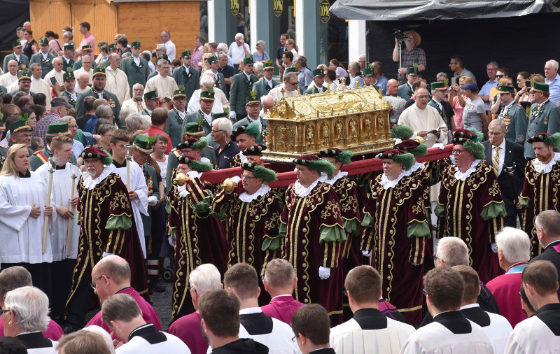 Libori: Pontifikalamt mit Prozession