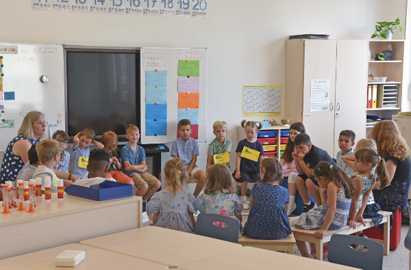 Schulstart in neuer Grundschule St. Michael 