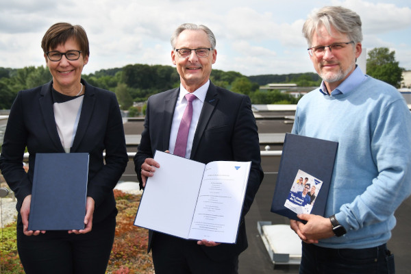 Kooperation zwischen Gesamtschule und Unternehmensgruppe