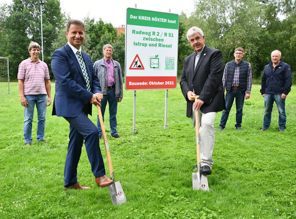 Erster Spatenstich für Neubau eines Radwegs