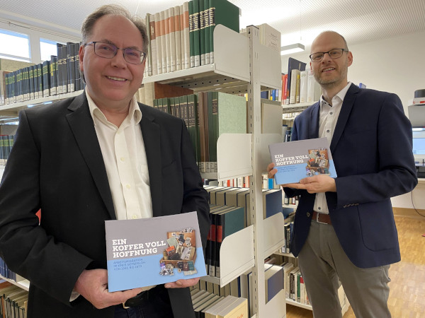 Broschüre: Ein Koffer voll Hoffnung