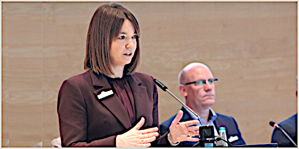 Ina Laukötter als Landrätin ins Amt eingeführt Ina Laukötter als Landrätin ins Amt eingeführt